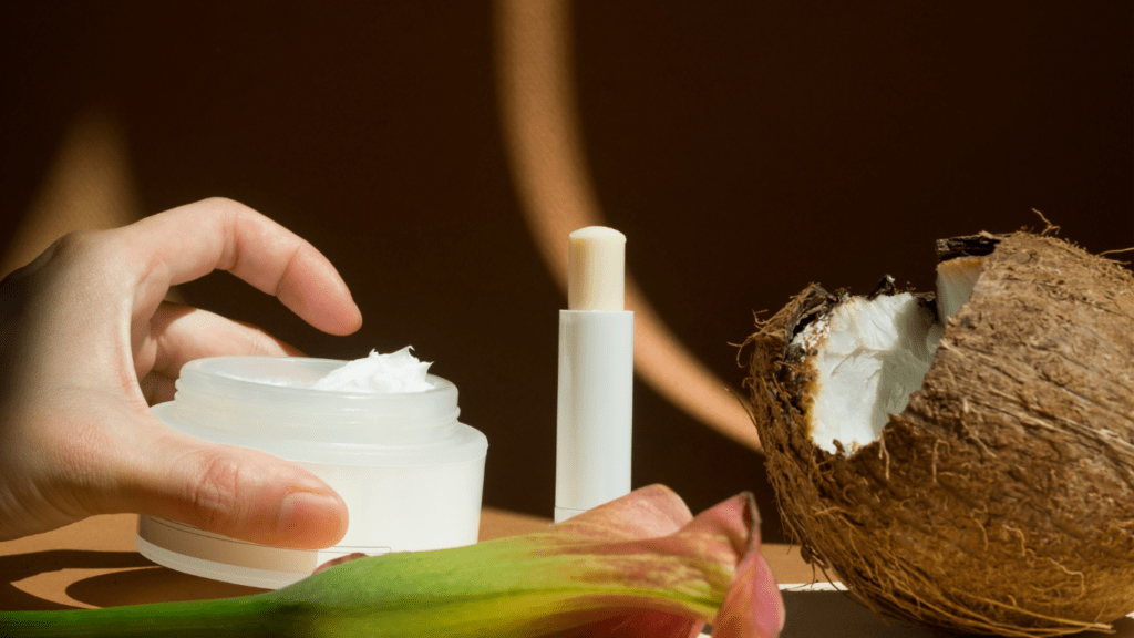 Moisturizing cream made of coconut