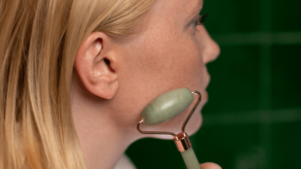 How to Get the Most Out of Your Jade Roller for Effective Lymphatic Drainage